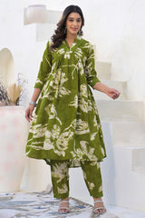 Green Floral Printed Rayon Co-Ord Set with Embroidered Neckline – Comfortable & Stylish