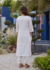 Raagini Kurta in Off White – Embroidered Elegance Inspired by Lucknowi Craftsmanship