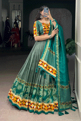 Real Mirror Work Gamthi Work Chaniya Choli For Navratri