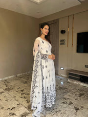 Elegant Embroidered Georgette Kurta Set