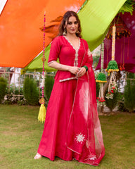 Zari Red Solid Suit Set with Elegant Detailing