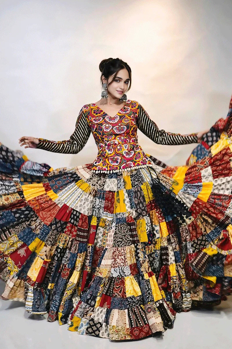 Navratri Special Fully Stitched Gamthi Work Chaniya Choli