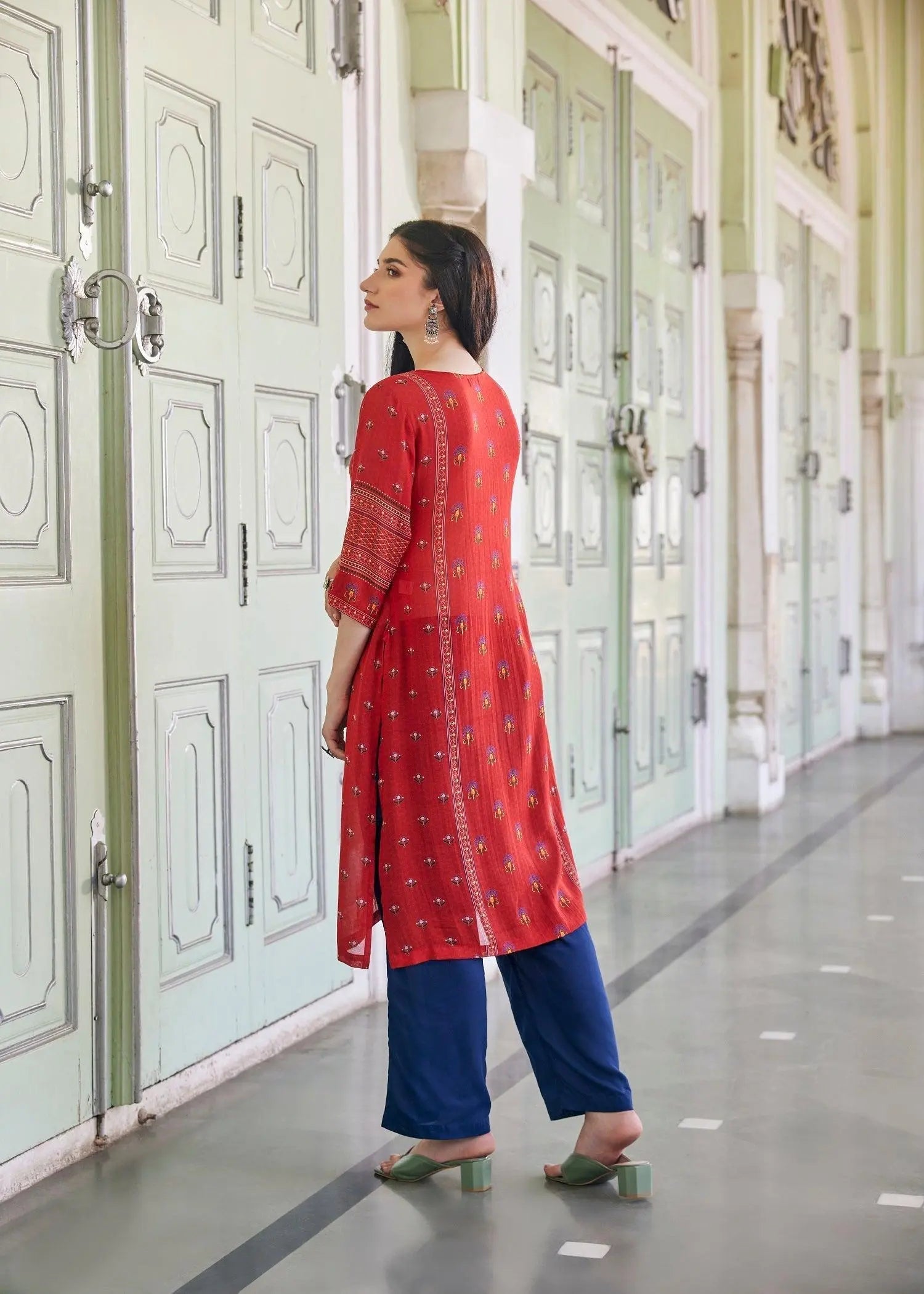 Raagini Kurta in Red – A Fusion of Tradition and Modern Elegance