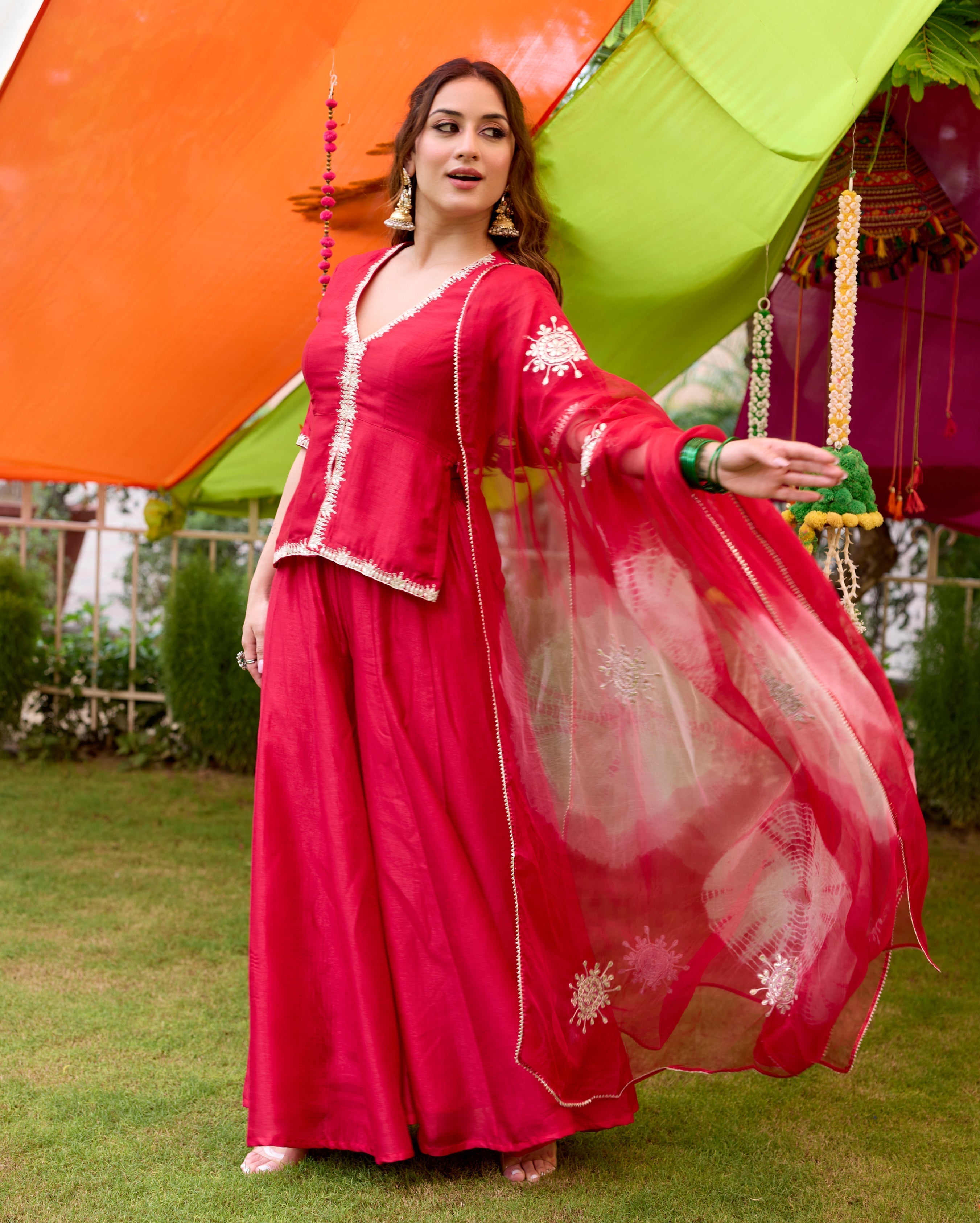 Zari Red Solid Suit Set with Elegant Detailing