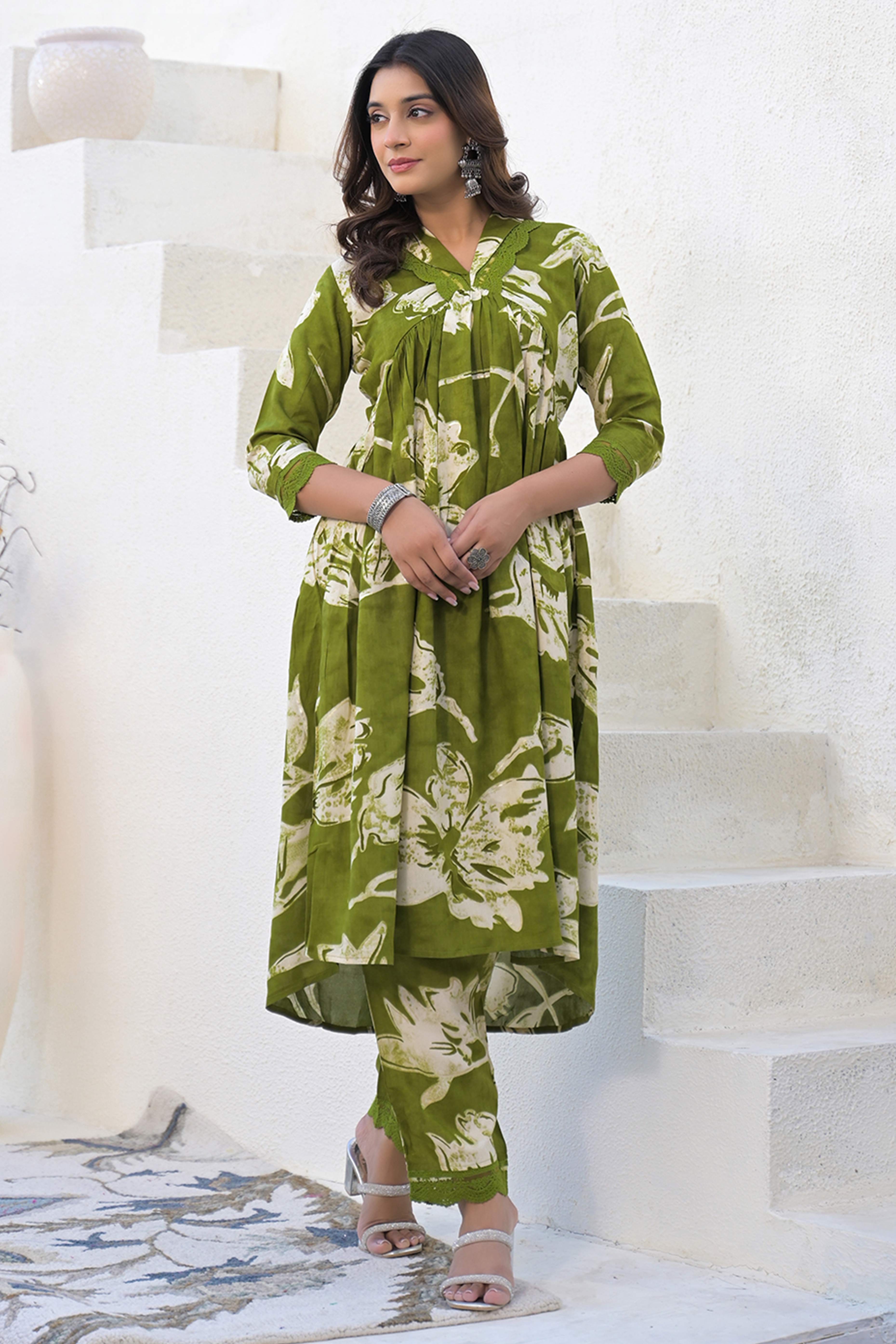Green Floral Printed Rayon Co-Ord Set with Embroidered Neckline – Comfortable & Stylish
