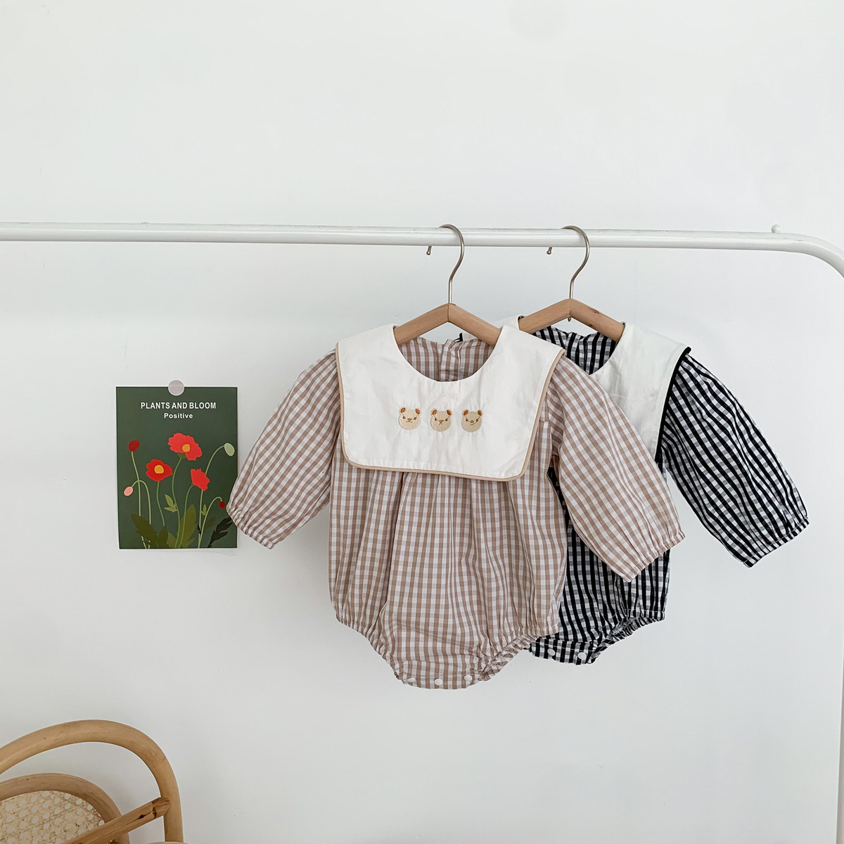 Vintage Plaid Baby Romper – Soft Cotton Unisex Outfit for Everyday Comfort