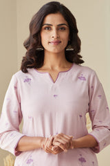 Nazm Alisha Kurta