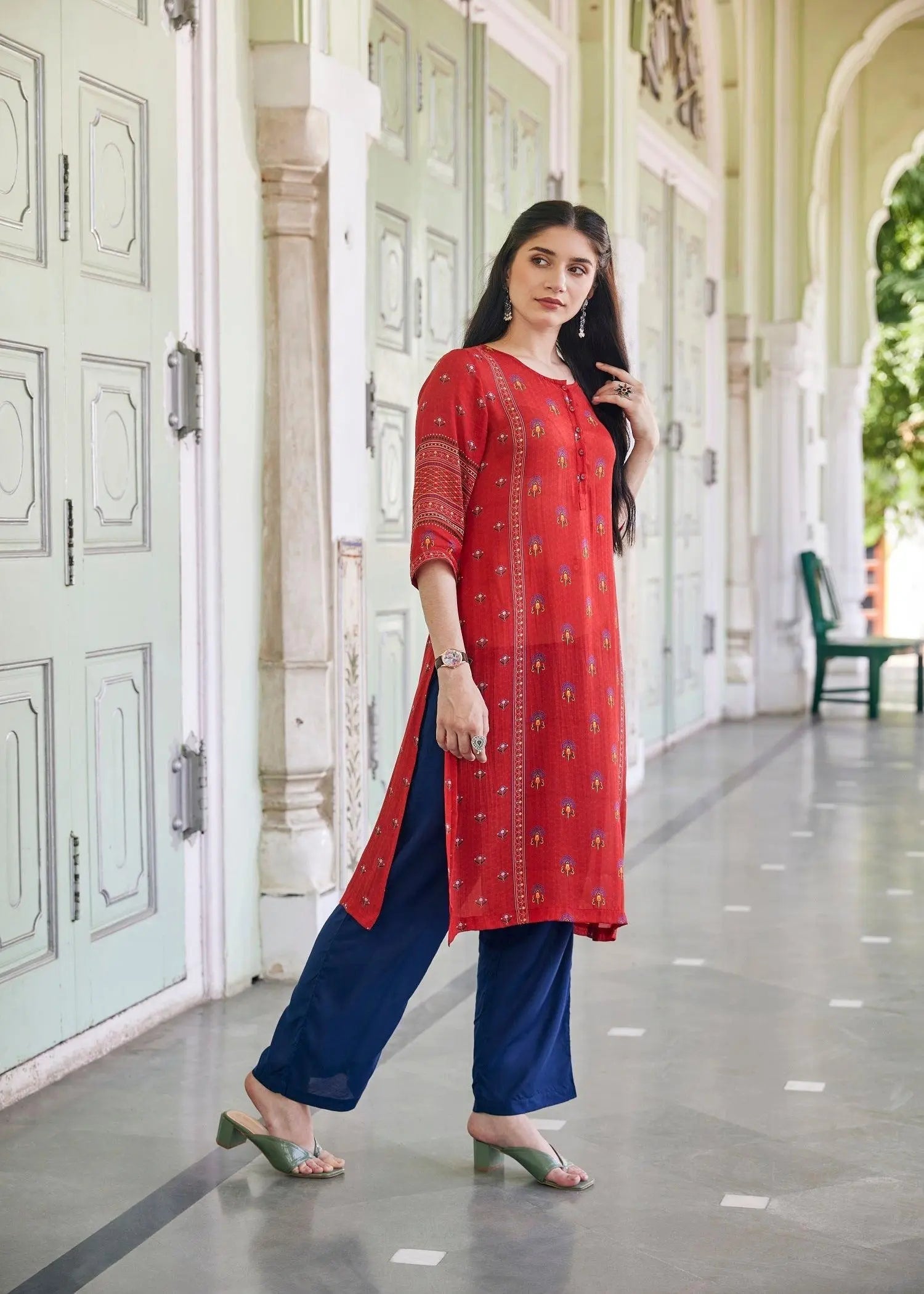 Raagini Kurta in Red – A Fusion of Tradition and Modern Elegance