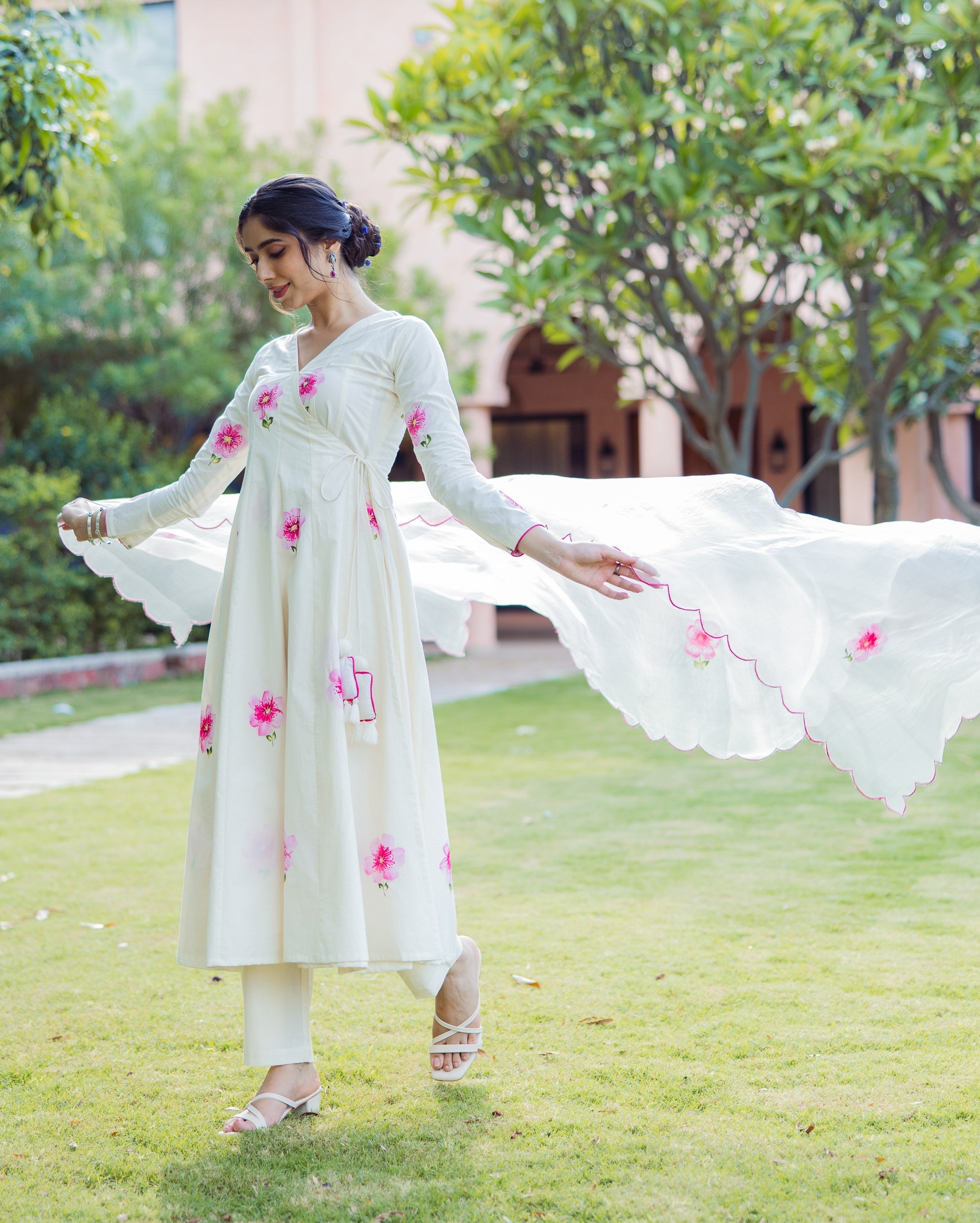 Breeze Cream Handpainted Cotton Suit Set