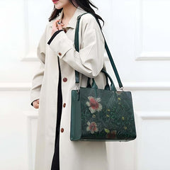 Women’s Vintage-Inspired Green Embossed Floral Square Handbag – PU Leather Zipper Bag with Chain Accent for Daily Elegance