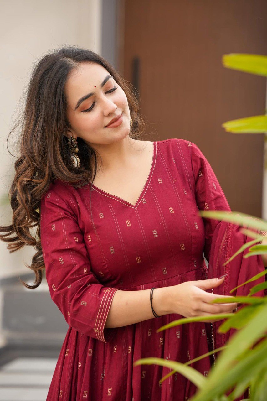 Elegant Maslin Digital Print Kurta Set with Plazzo & Dupatta