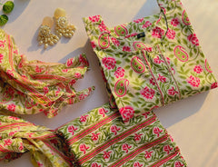 Love Lively Floral Slim Fit Suit