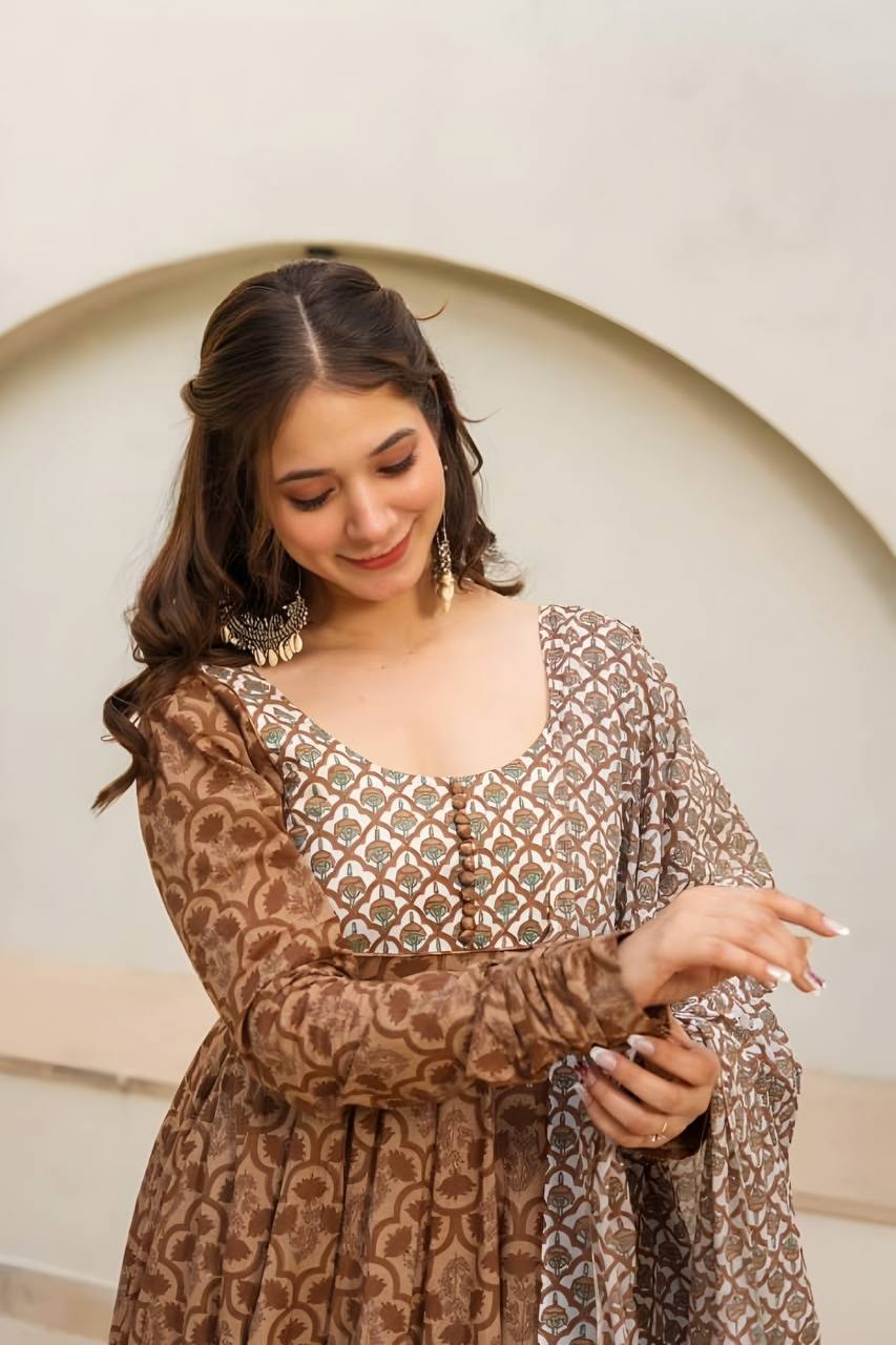 Maslin Digital Print Kurta Set with Dupatta