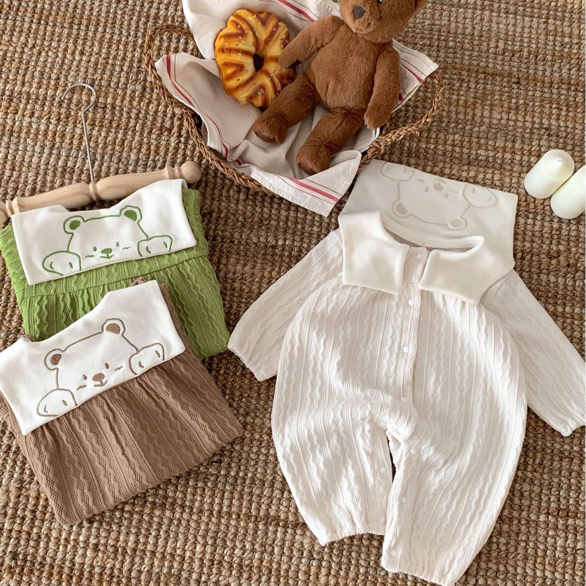 Back Neck Embroidered Baby Onesies – Soft Cotton Bodysuit for Newborns and Infants