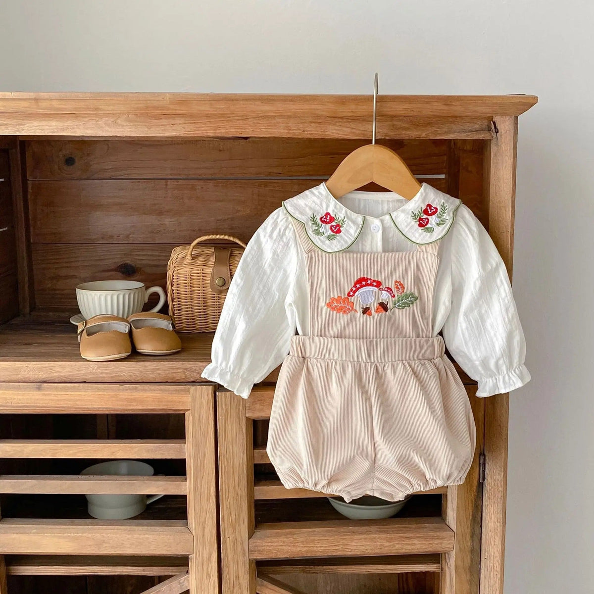 Daisy Dream Baby Girls Two-Piece Suspender Set – Cotton Outfit with Top and Suspender Skirt