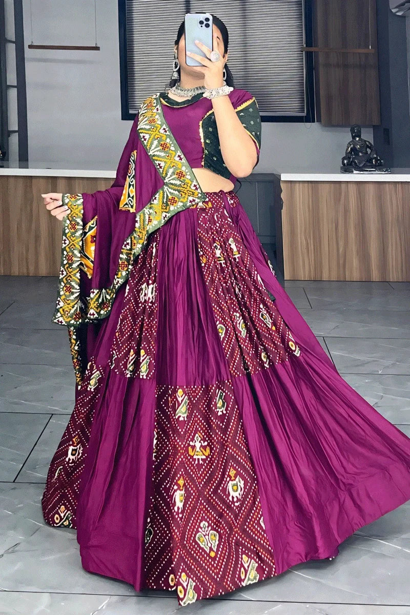 Latest Patola Print Chaniya Choli For Navratri Special