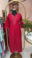 "Mahua" Hand Embroidered Cotton Kurta Set(2pc)