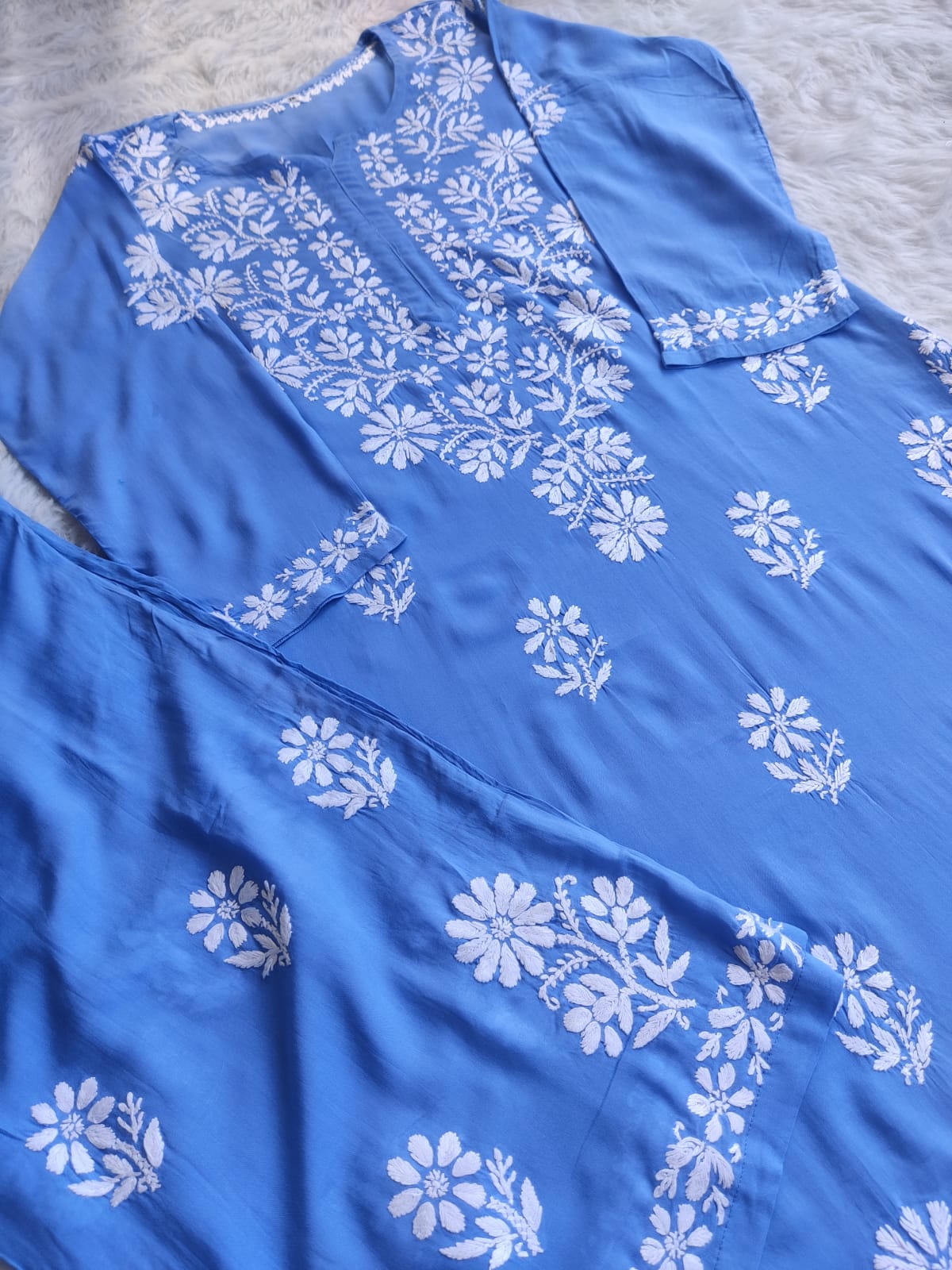 Lali Modal Chikankari Kurti Set