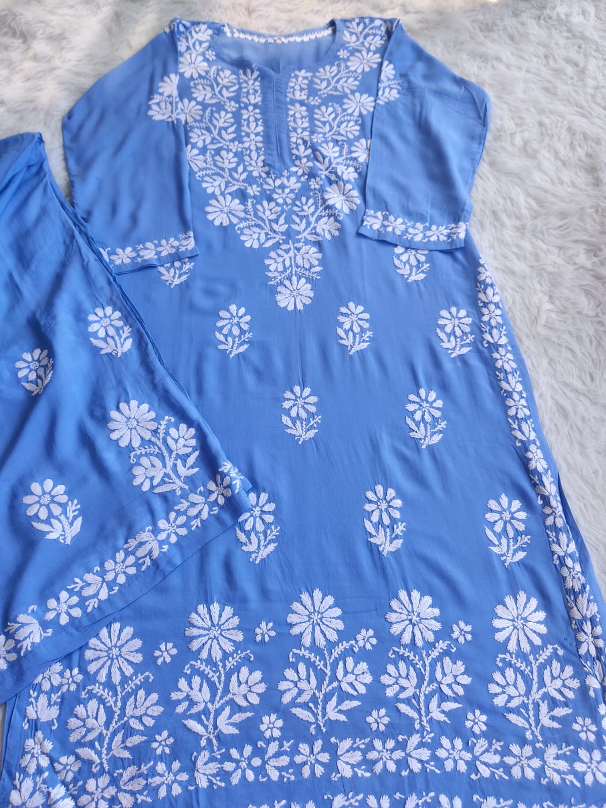 Lali Modal Chikankari Kurti Set