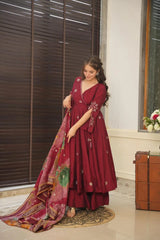 Elegant Roman Silk Kurta Set with Maslin Pants and Chanderi Silk Dupatta