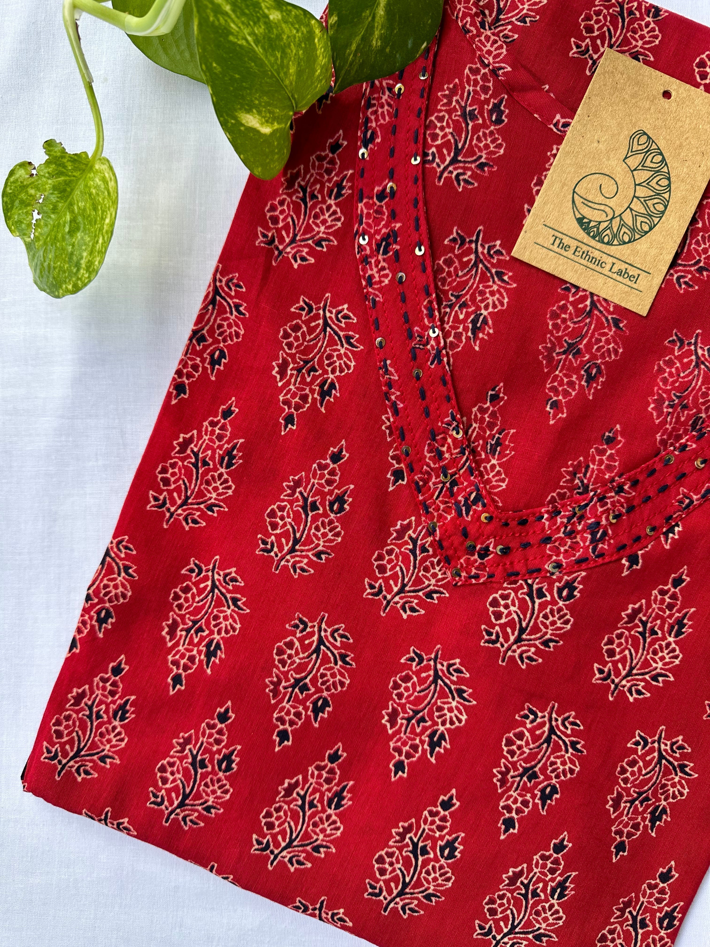 Roohani Bagru V neck Kantha Hand Block Printed Cotton kurta - S