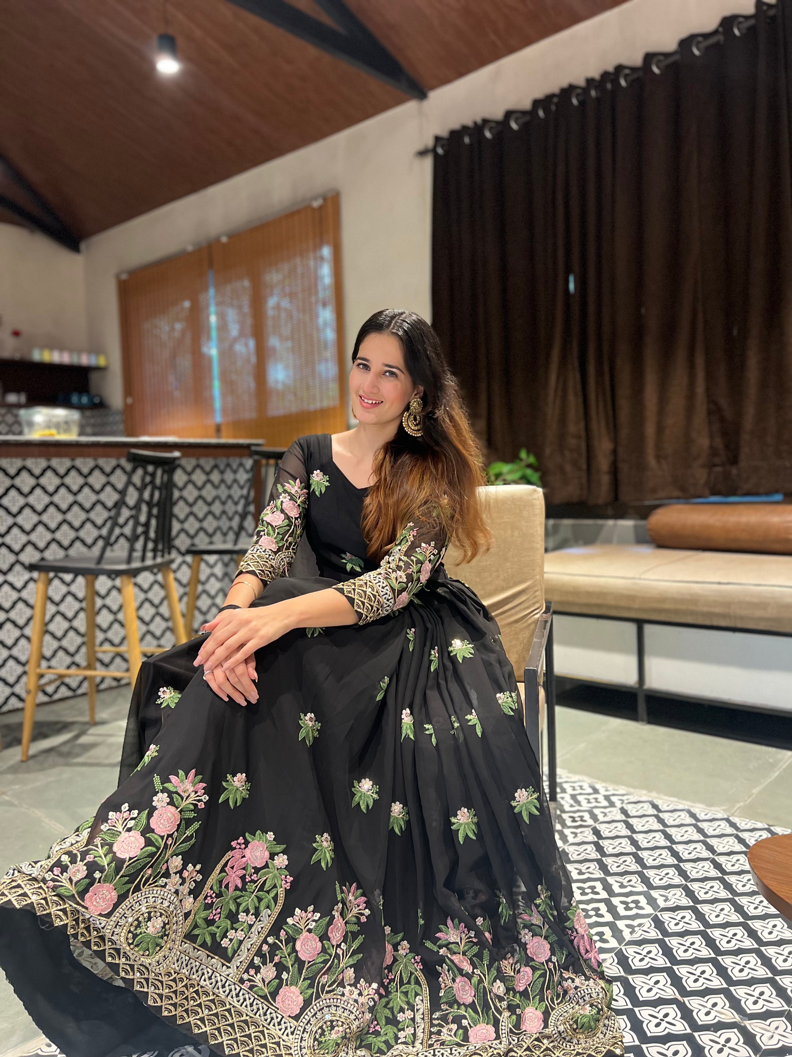 Georgette Thread Work Kurta Set with Dupatta