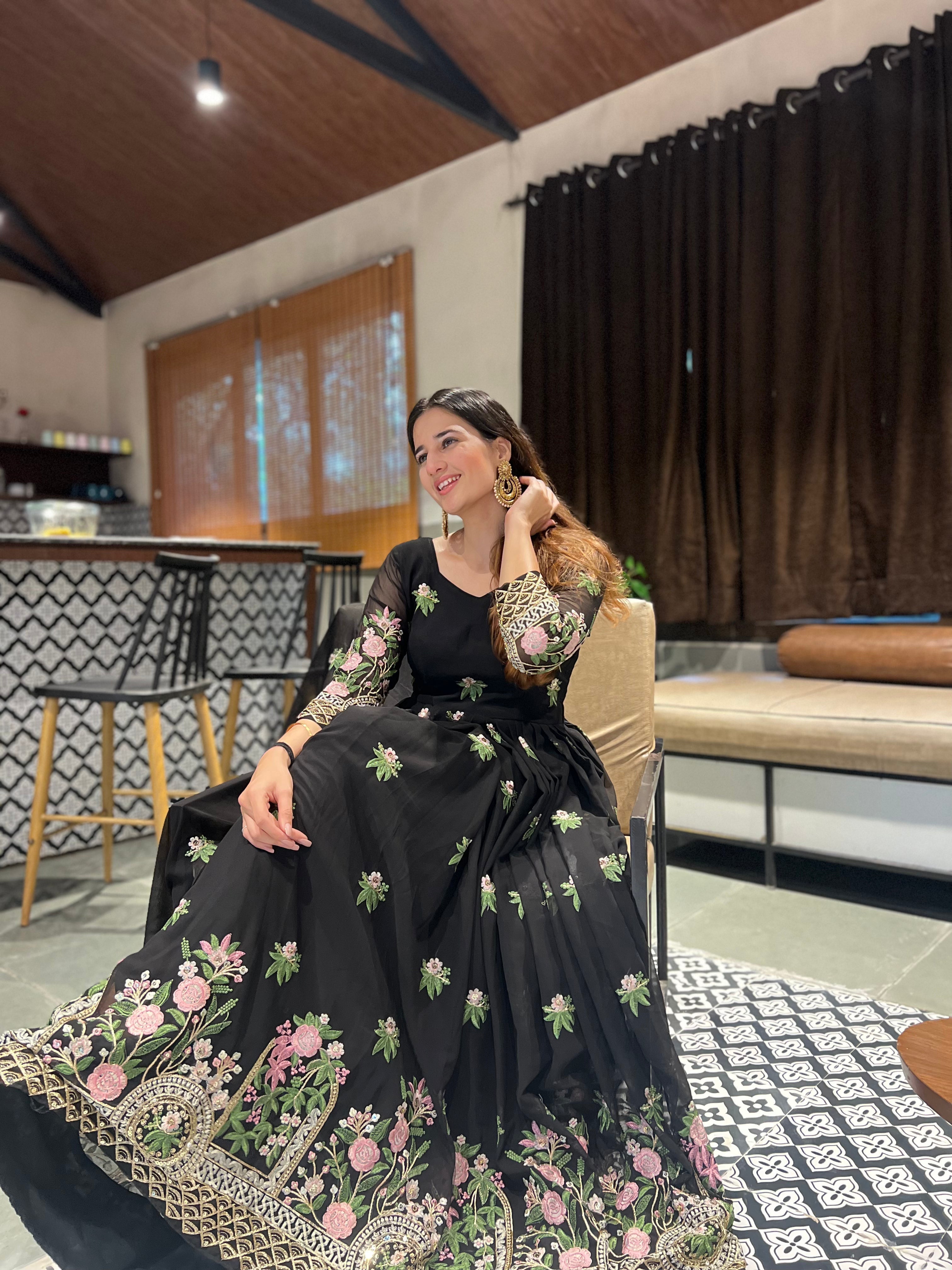 Georgette Thread Work Kurta Set with Dupatta