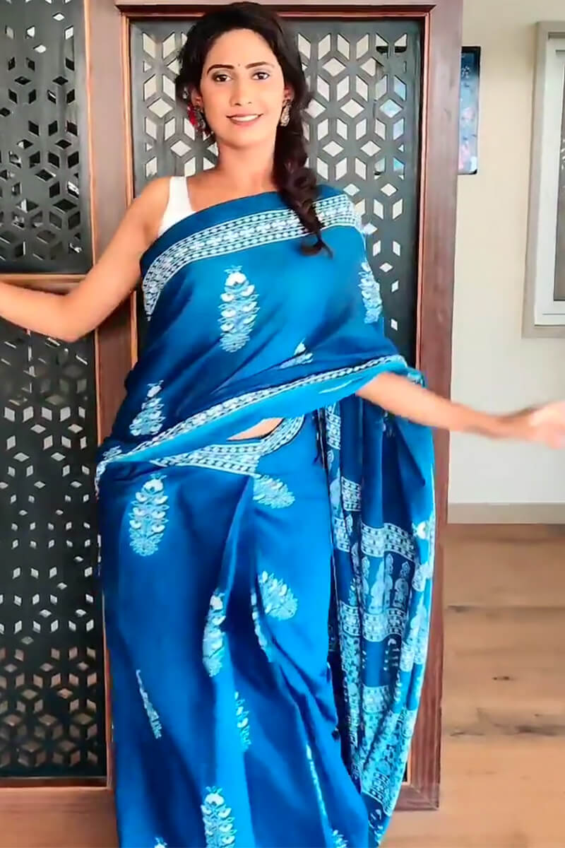 Blue Mul Cotton Digital Printed Saree With Pocket