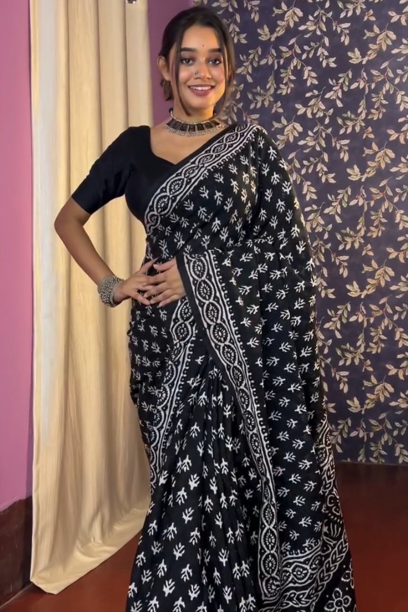 Elegant 1-Minute Ready-to-Wear Black Mul Cotton Digital Printed Saree