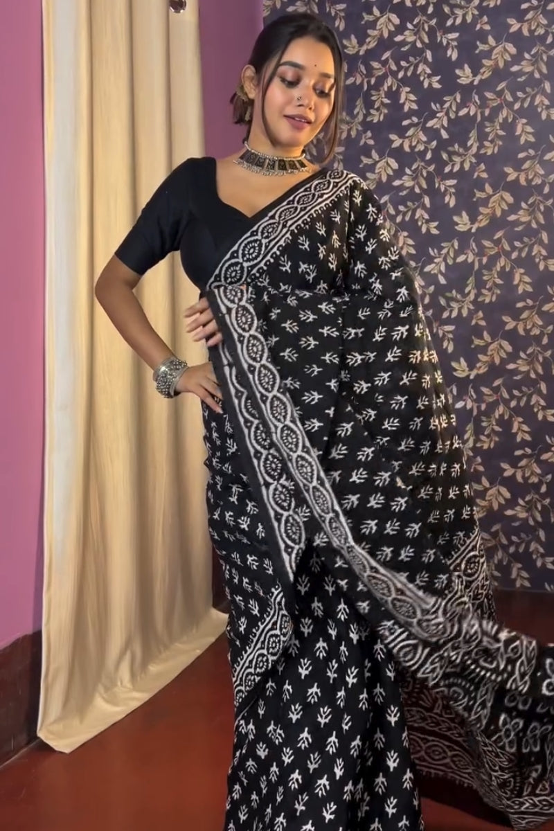 Elegant 1-Minute Ready-to-Wear Black Mul Cotton Digital Printed Saree