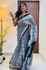 off White Mul Cotton Digital Printed Sarees