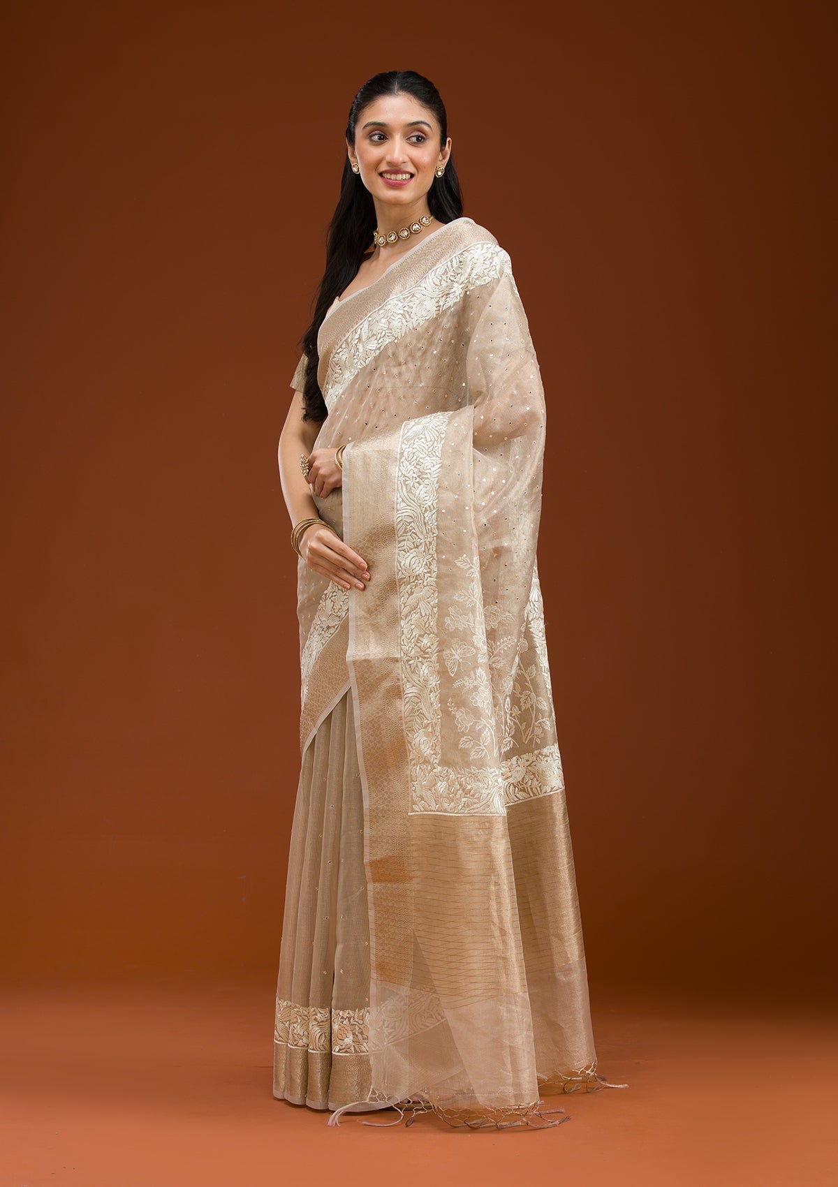 Elegant Gold Tissue Saree with Silver Zariwork Embroidery – Unstitched Blouse Included