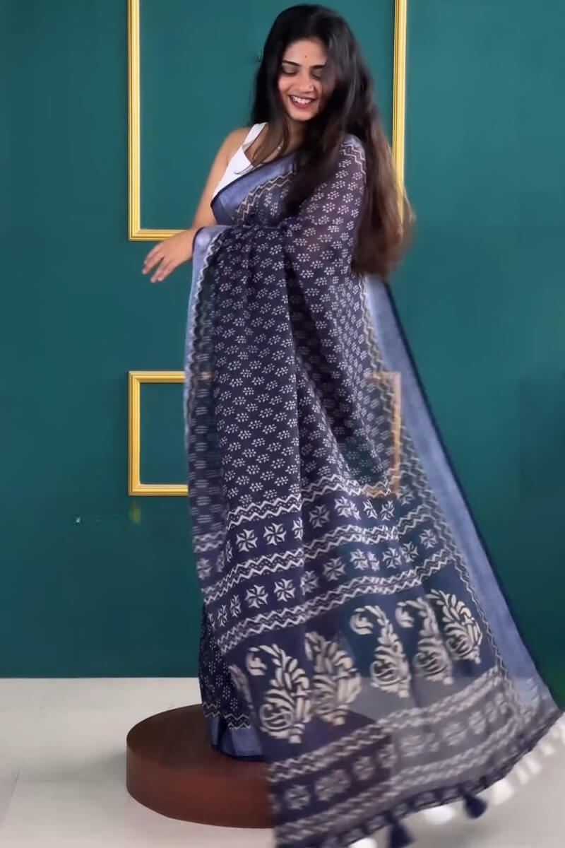 Graceful Navy Blue Cotton Printed Pre-Stitched Saree
