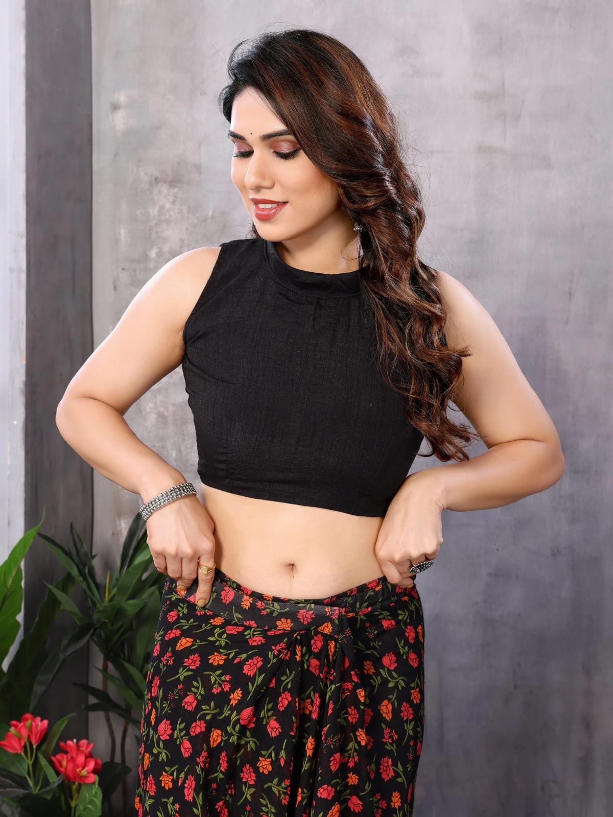 Add Glamour with the Purple Georgette Pre-Stitched Saree