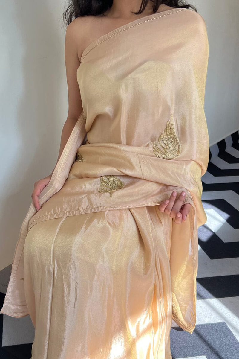 Graceful Elegance – Peach Malai Satin Silk Pre-Stitched Saree