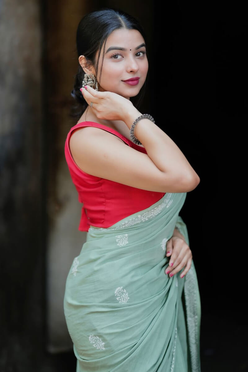 Pista Mul Cotton Pre-Stitched Saree with Digital Print & Pocket