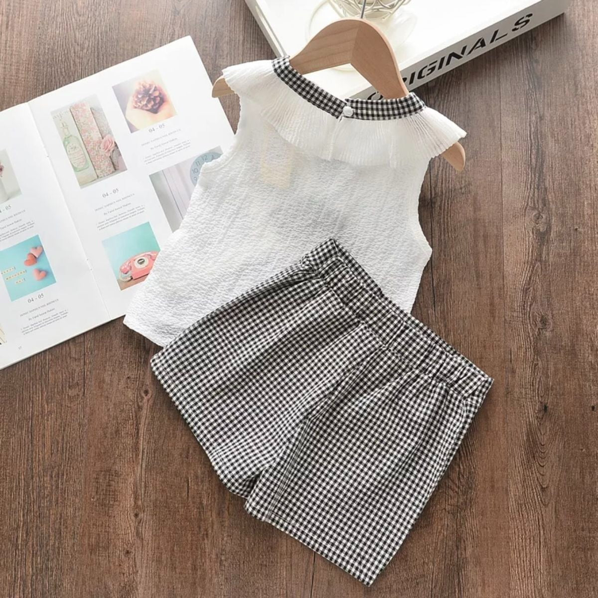 Stylish Plaid Girls Two-Piece Cotton Set – Top and Skirt Outfit