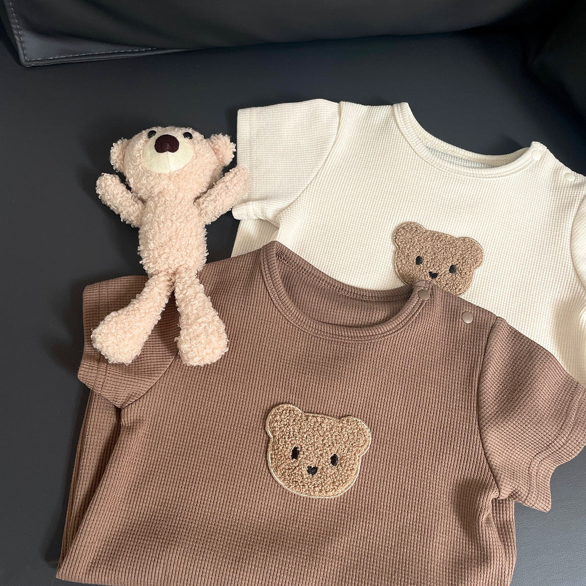 Teddy Pocket Unisex Baby Romper with Hat – Soft Cotton Outfit for Boys & Girls