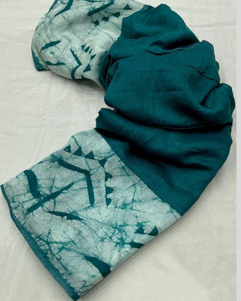 Women's Chanderi Cotton Printed Saree With Unstitched Blouse Piece