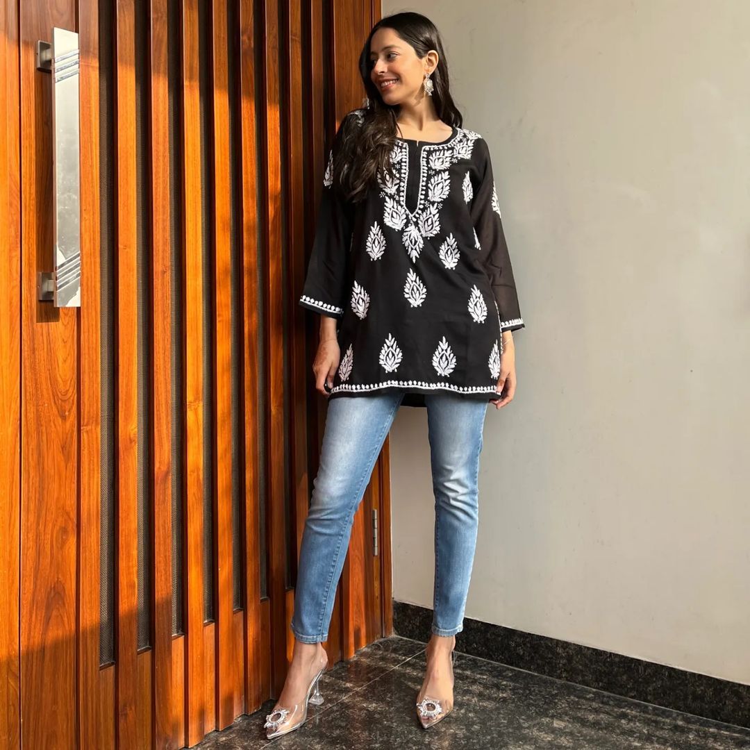 Women Chikan Embroidery Cotton A-line Kurta  (Black) 42