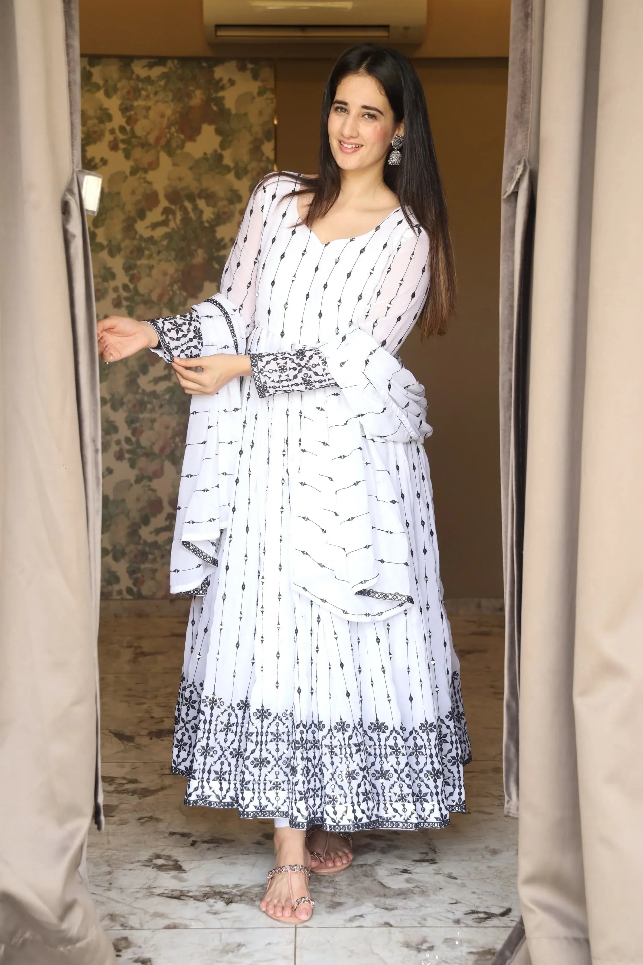 Elegant Georgette Embroidered Kurta Set