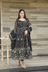 Elegant Georgette Embroidered Kurta