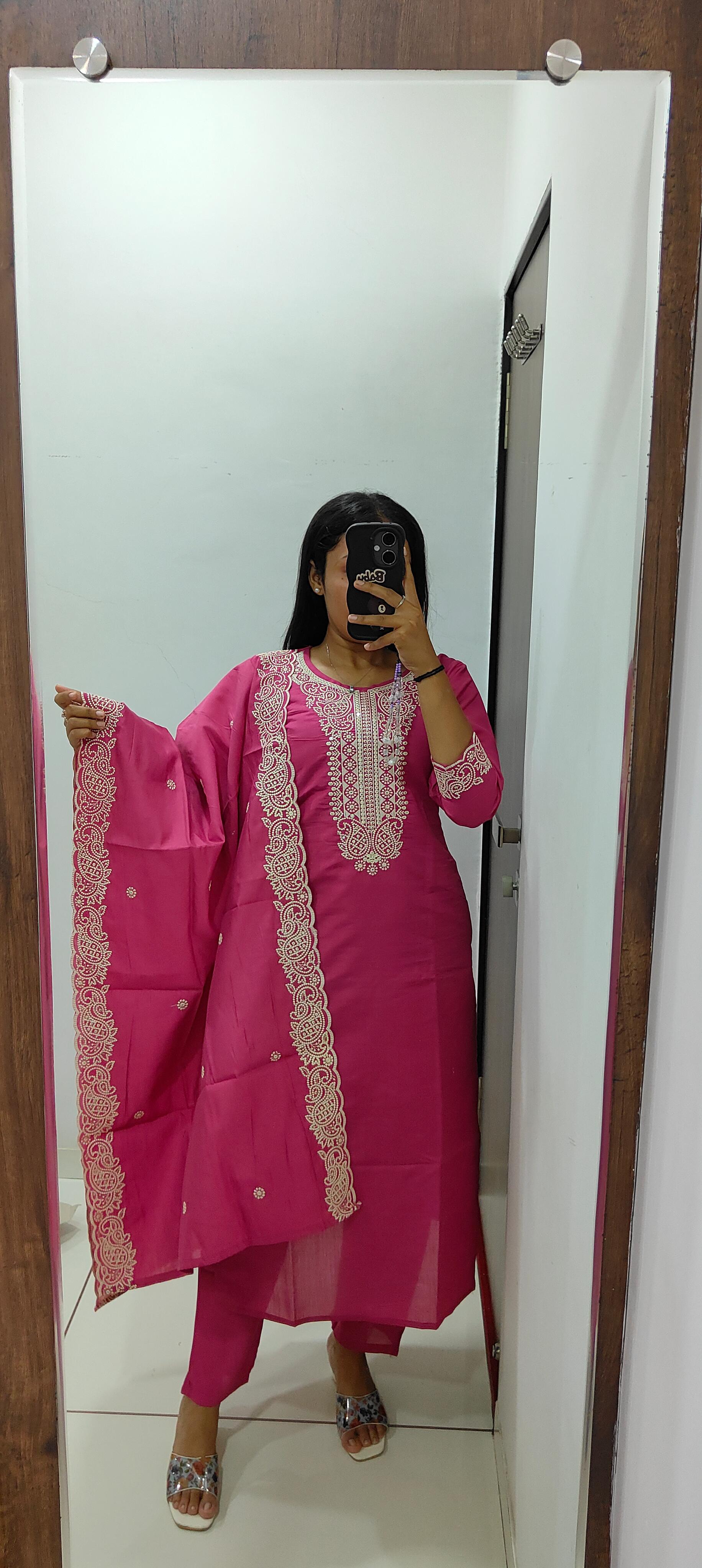 Graceful Peach Roman Silk Kurta Set with Detailed Embroidery