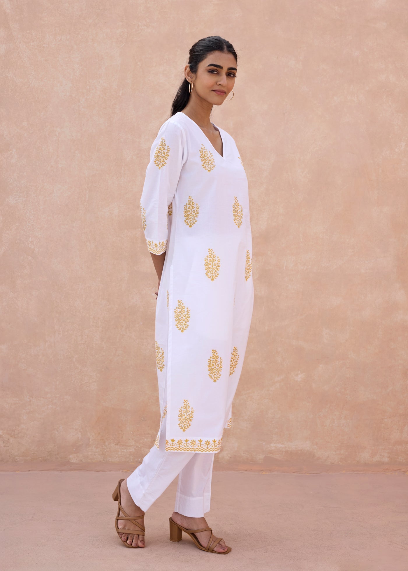 Yellow V-Neck Cotton Kurta with Classic Buta Print