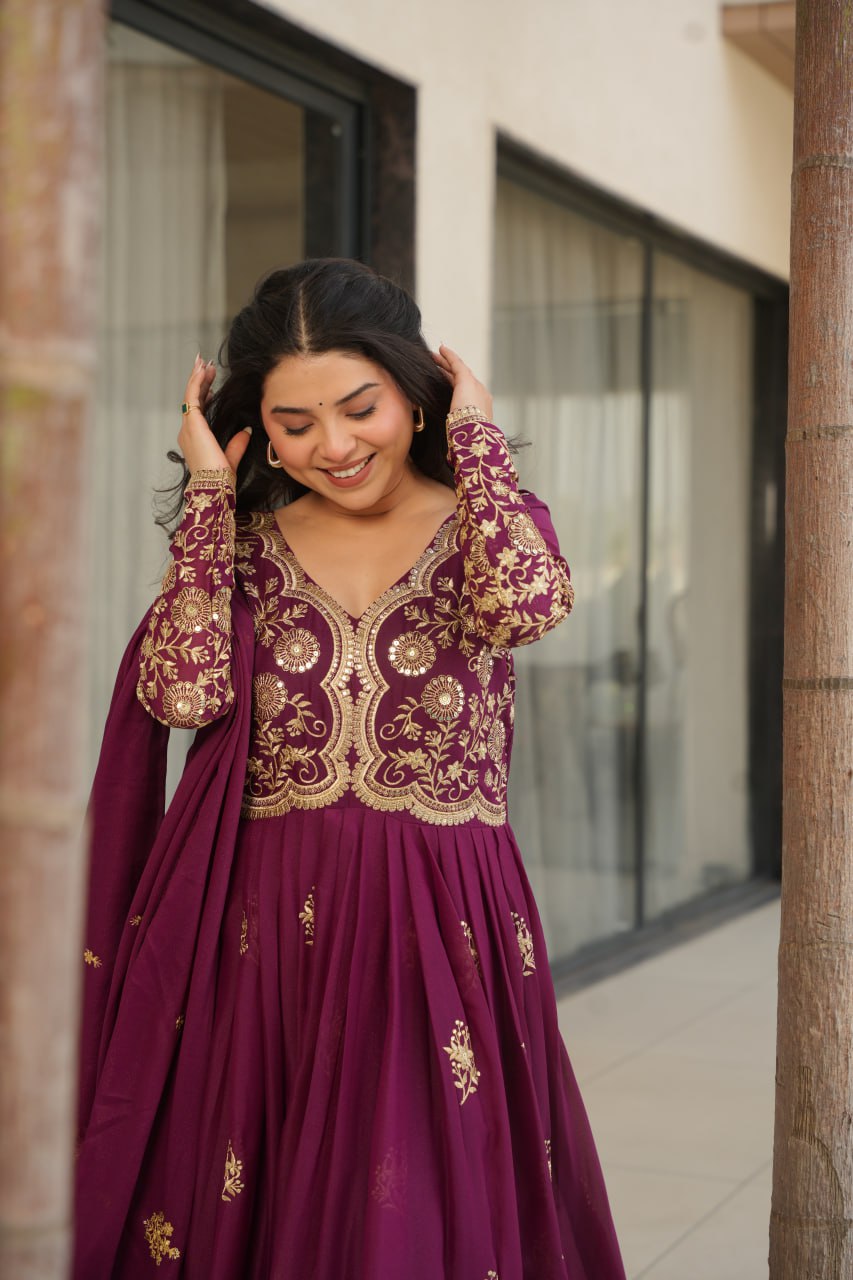 Star Georgette Kurta with Sequins & Zari Embroidery