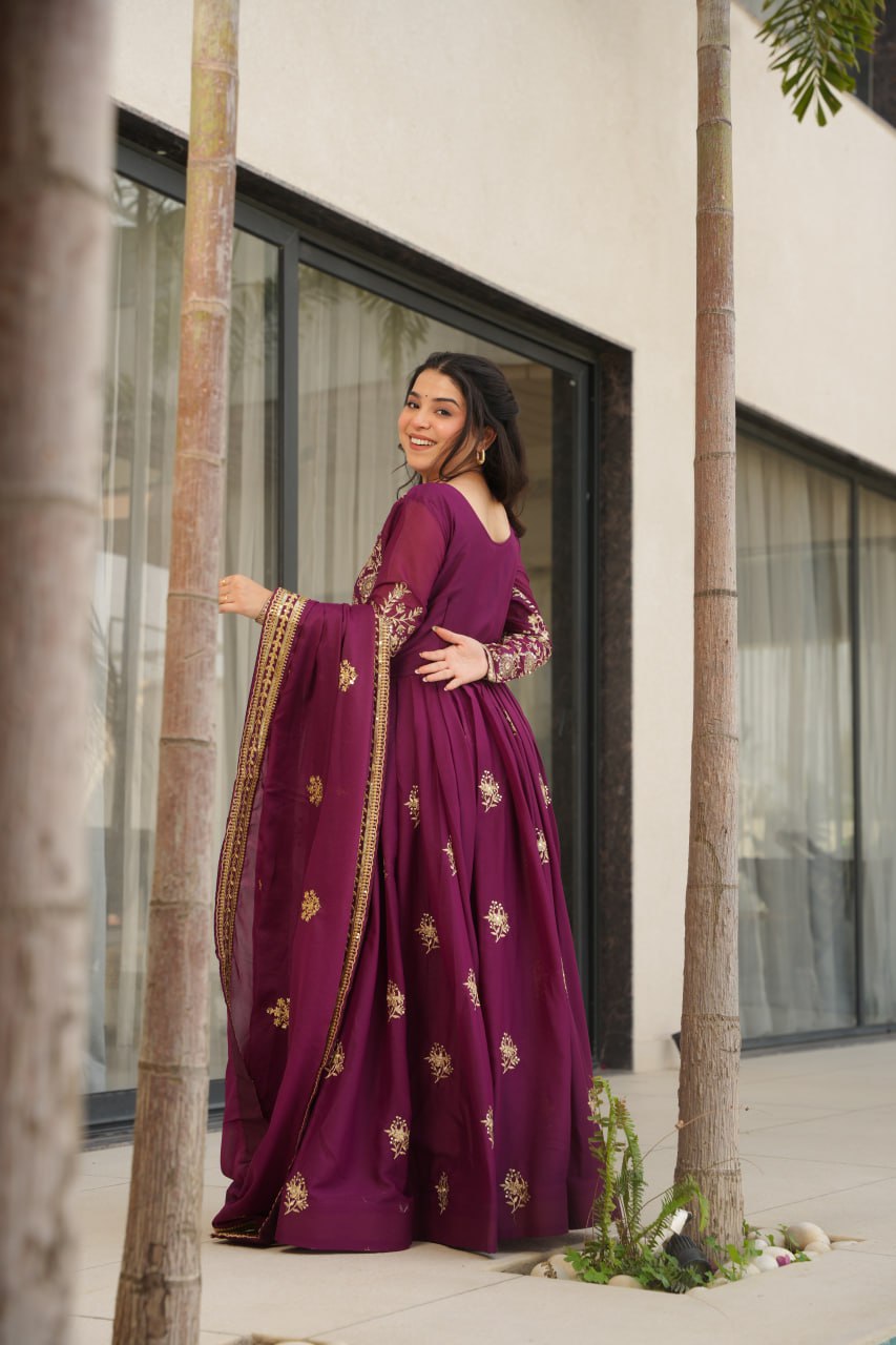 Star Georgette Kurta with Sequins & Zari Embroidery