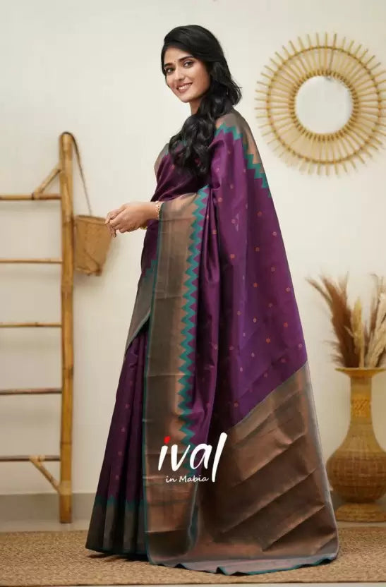 Zari Woven Design Kanjivaram Silk Blend Wedding Saree