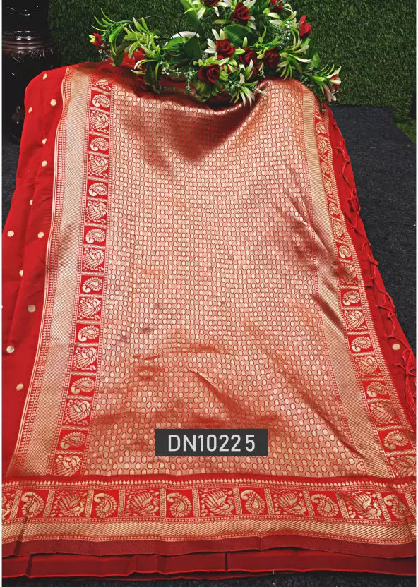 Woven Banarasi Jacquard Saree  (Red)