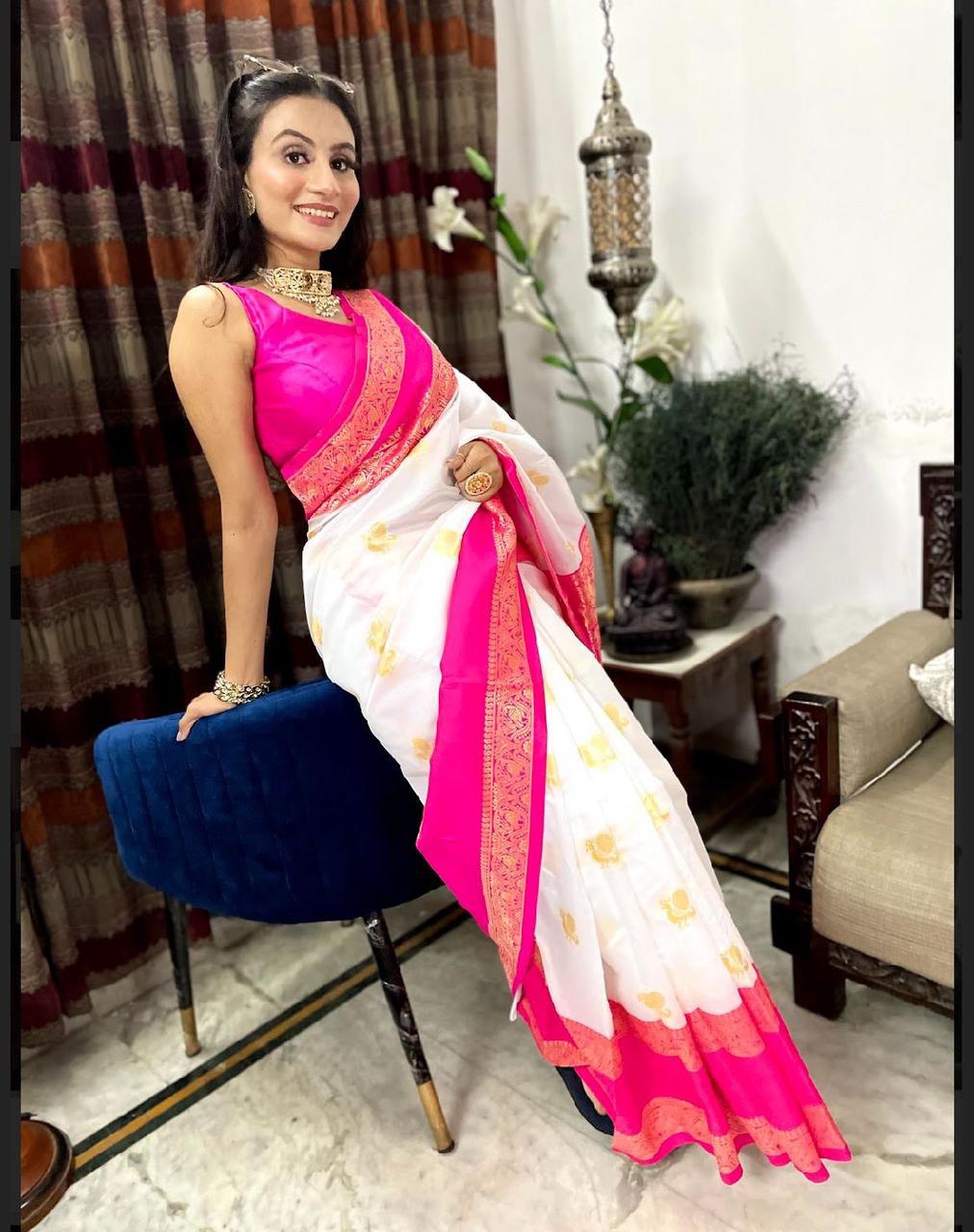 White Zari Weaving Kanjivaram Jacquard Saree