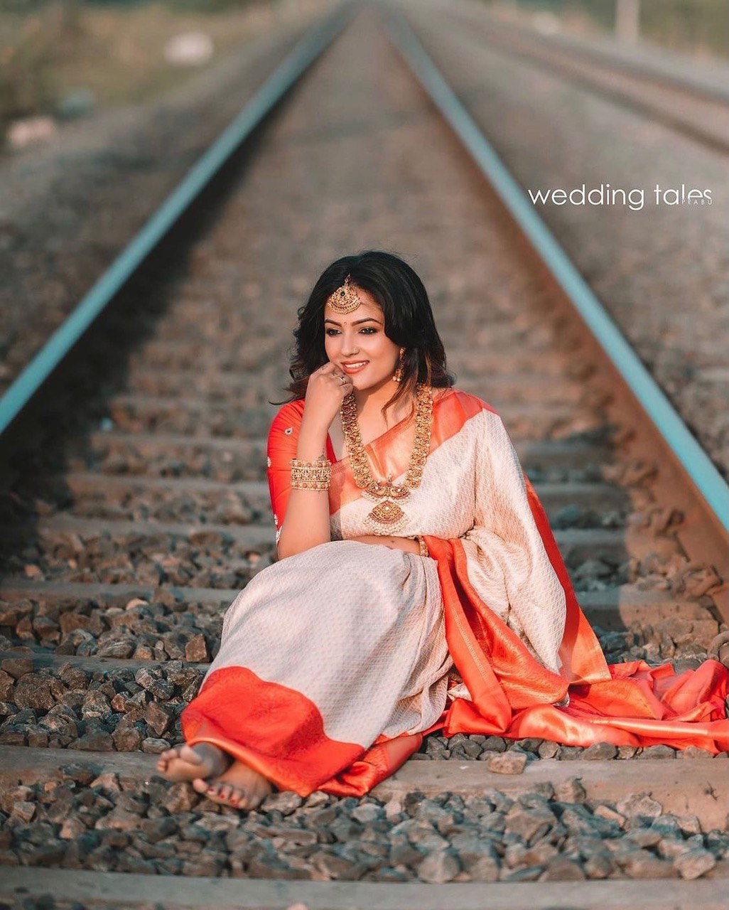 White Kanchipuram Lichi Silk Banarasi Saree with Blouse